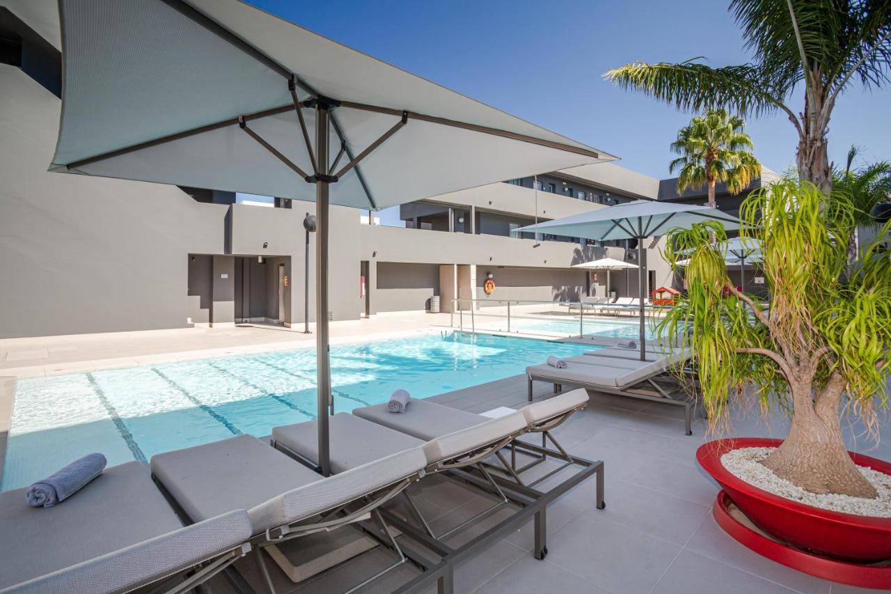 Migjorn Ibiza Suites & Spa Playa d'en Bossa Exterior foto