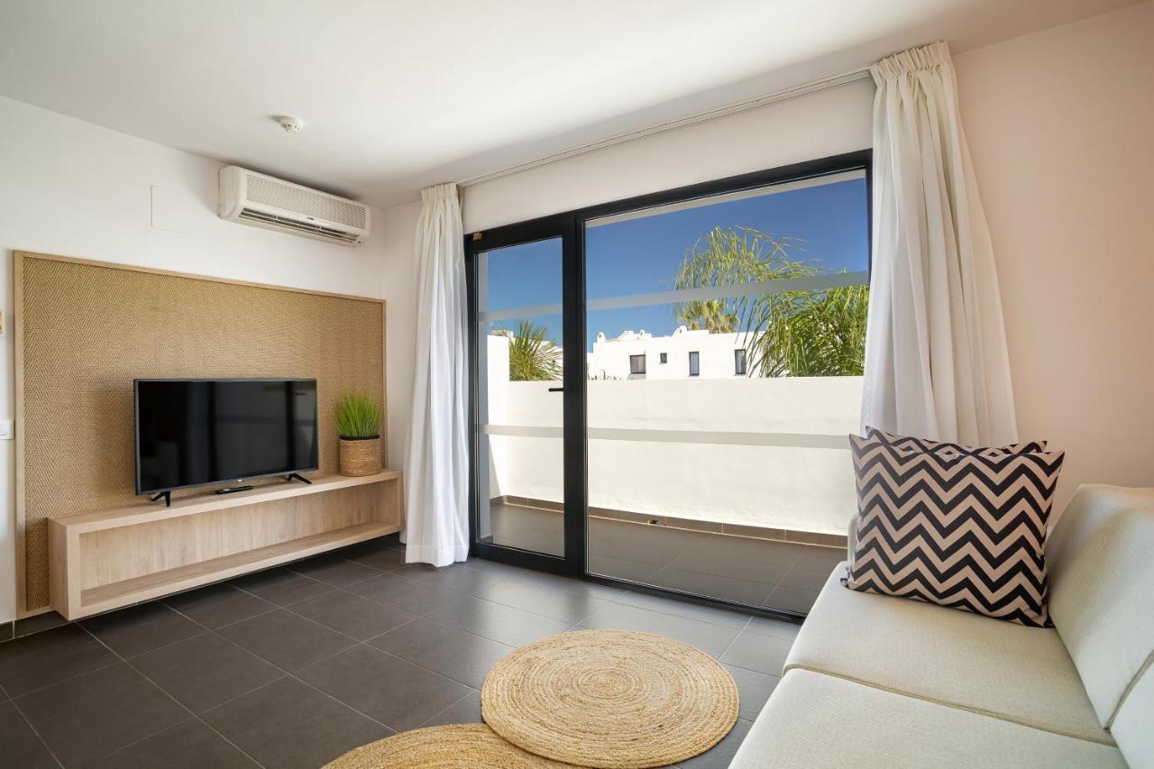 Migjorn Ibiza Suites & Spa Playa d'en Bossa Exterior foto