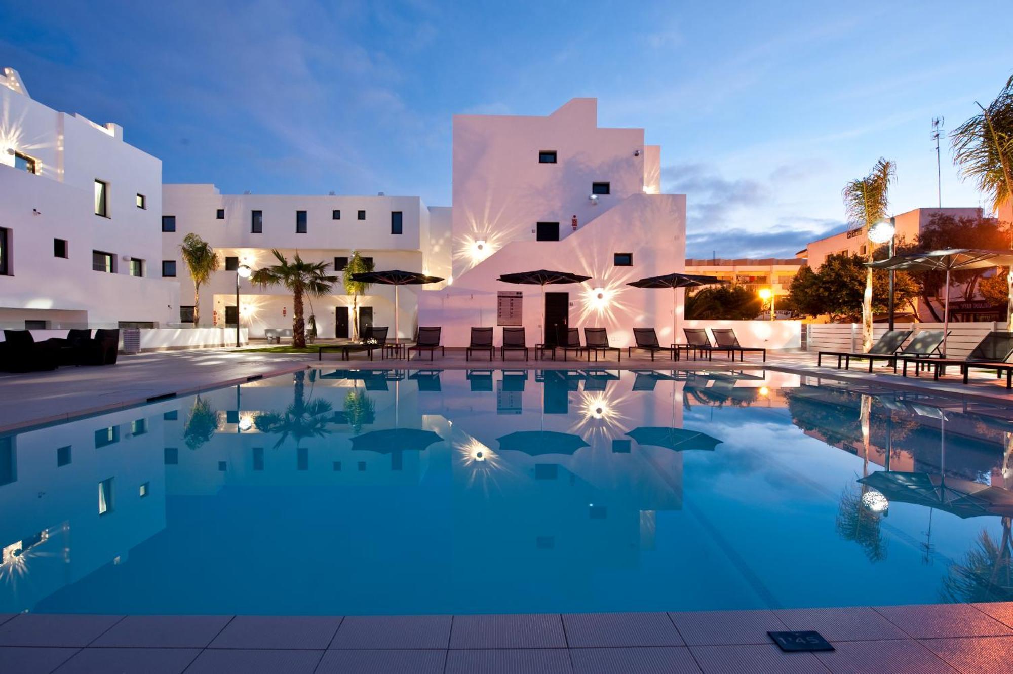 Migjorn Ibiza Suites & Spa Playa d'en Bossa Instalações foto