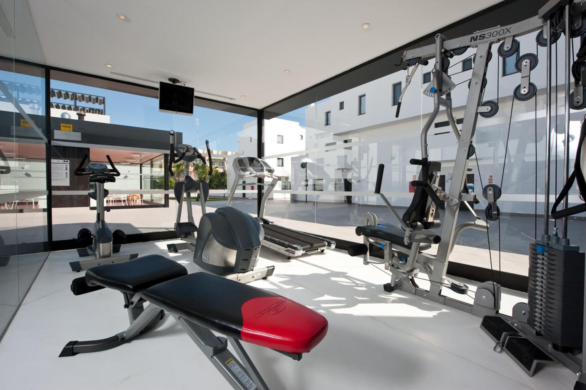 Migjorn Ibiza Suites & Spa Playa d'en Bossa Exterior foto