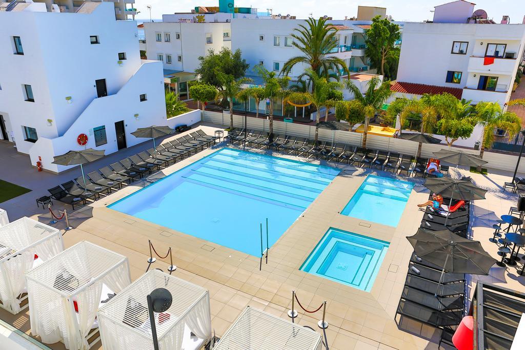 Migjorn Ibiza Suites & Spa Playa d'en Bossa Exterior foto
